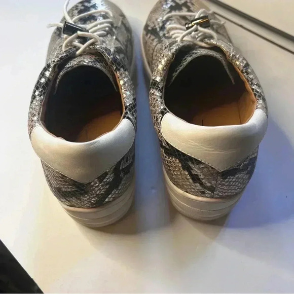 Linea Paolo Kirby  Sneaker Snakeskin Print  Women Size 7M Classy Dressy - Picture 4 of 6